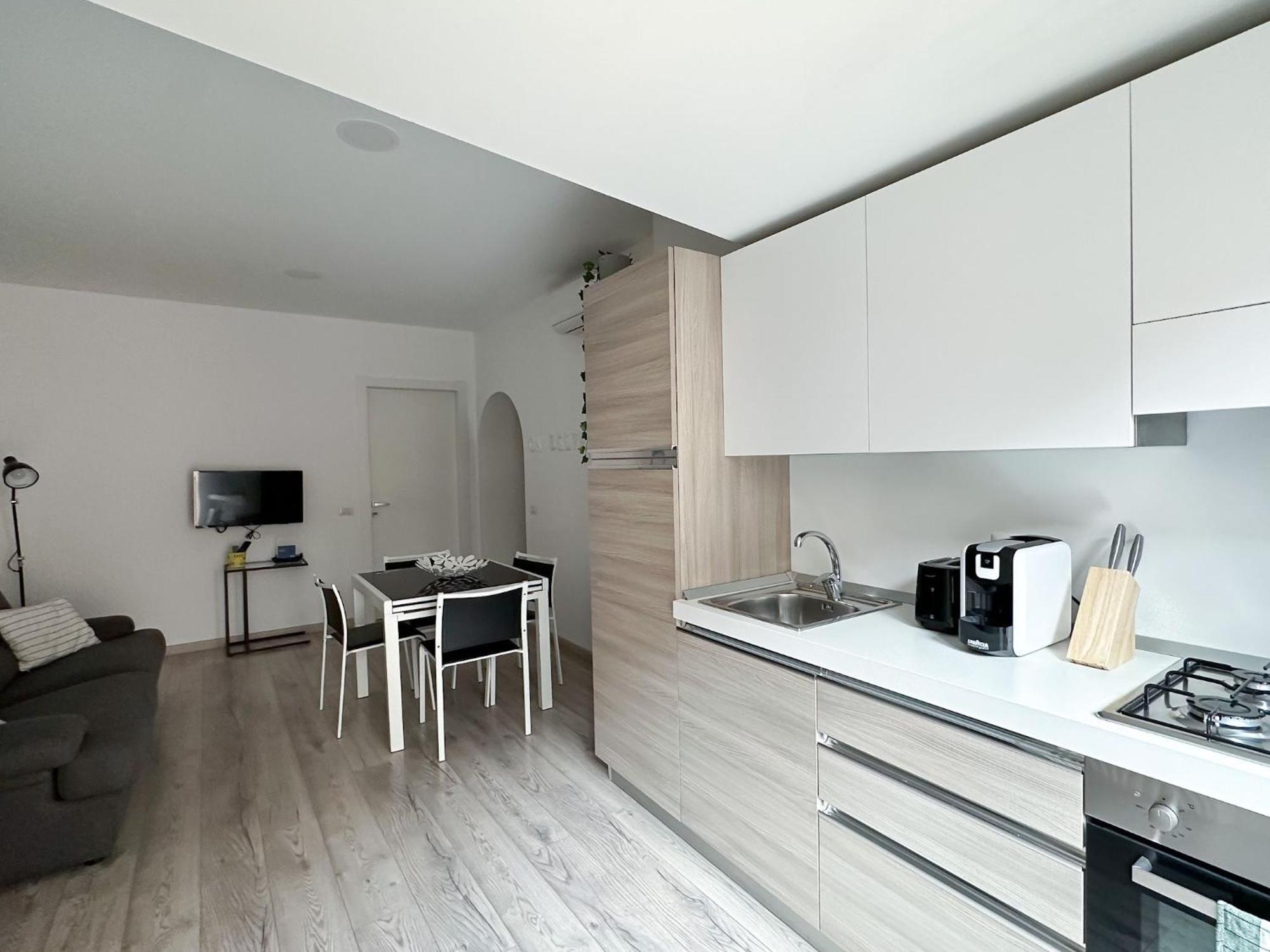 Ca Belverz Center Town Apartment 벨라지오 외부 사진